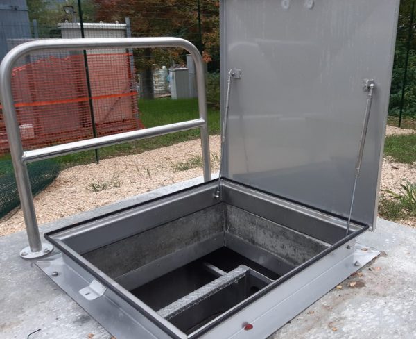 Chiusura botola inox